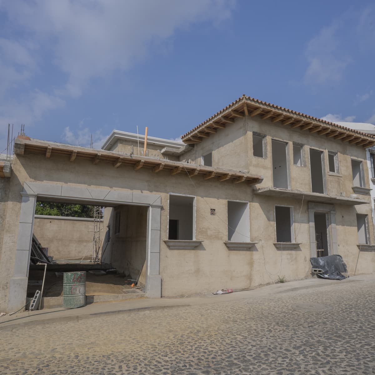 CASA EN VENTA CON PISCINA EN LOS FRANCISCANOS / ASIS B  - foto 1