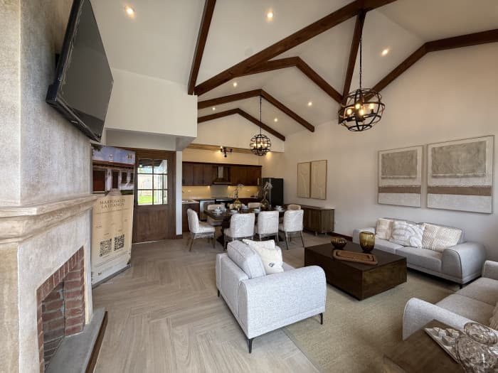 Venta de Casa  Moderna en Condominio San Miguel Dueñas  - foto 1