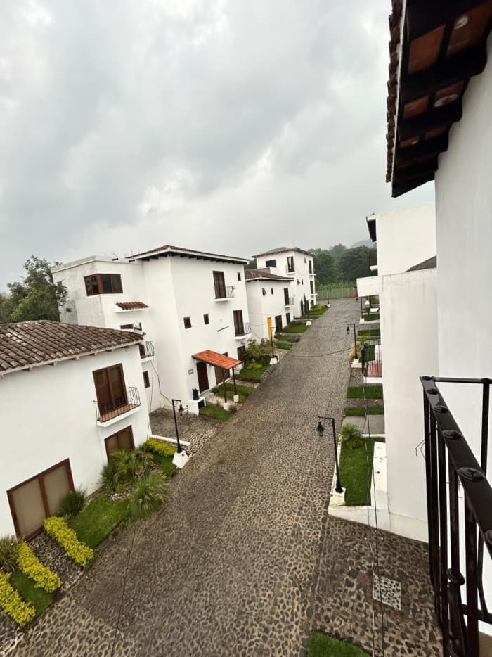 En venta casa nueva en Hacienda Malaga cerca Antigua Gt - foto 1