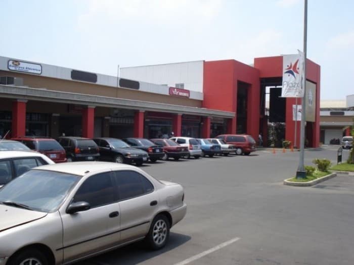 Se renta local en centro comercial en Villa Nueva  - foto 1