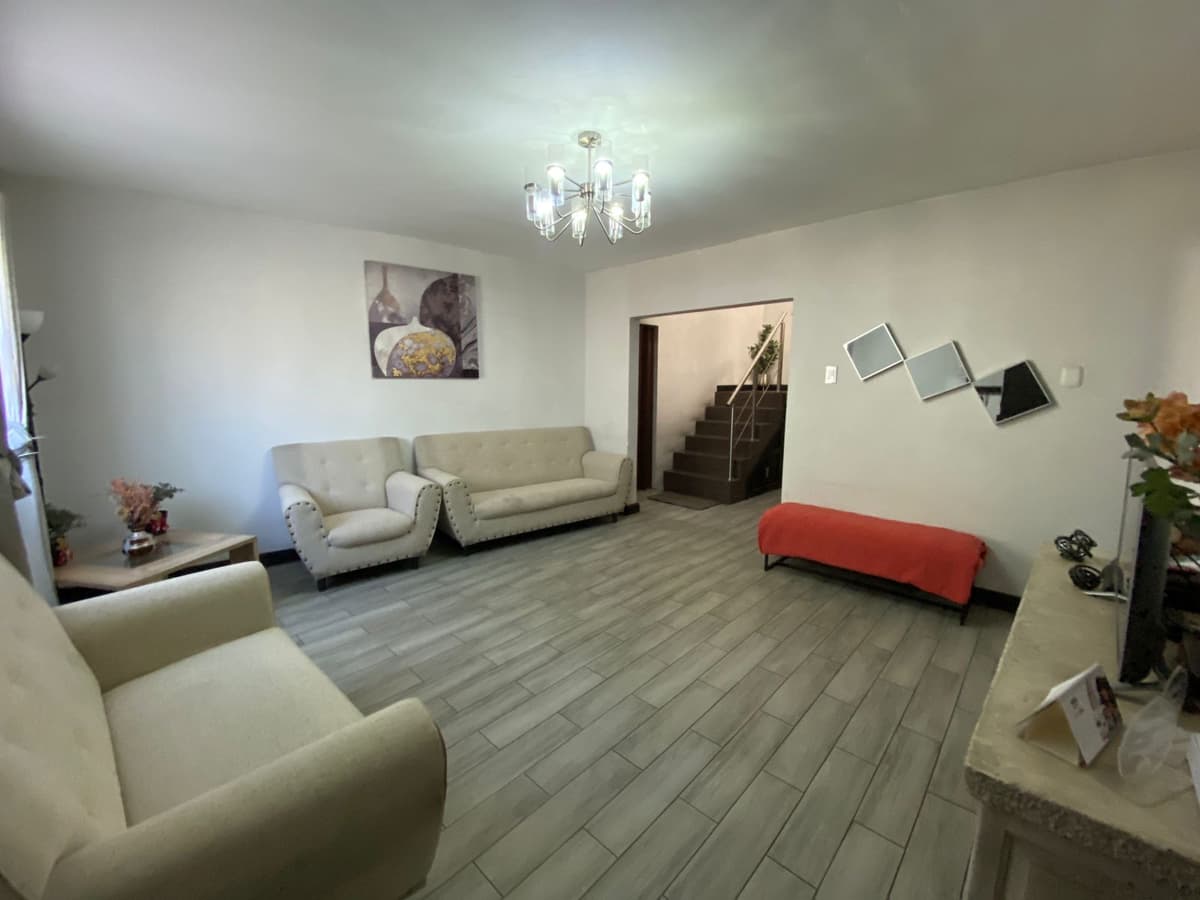 Casa en Venta en a pocos Minutos del Centro de Antigua - foto 1