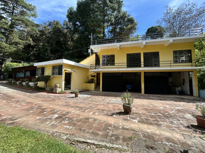 Casa en Venta en San Lucas con Amplio Jardín Privado - foto 1
