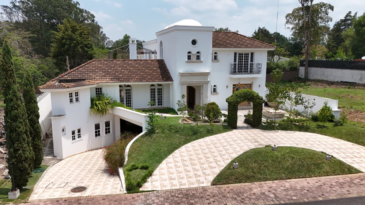 Exclusiva Casa en Venta Cayala Zona 16 - foto 1