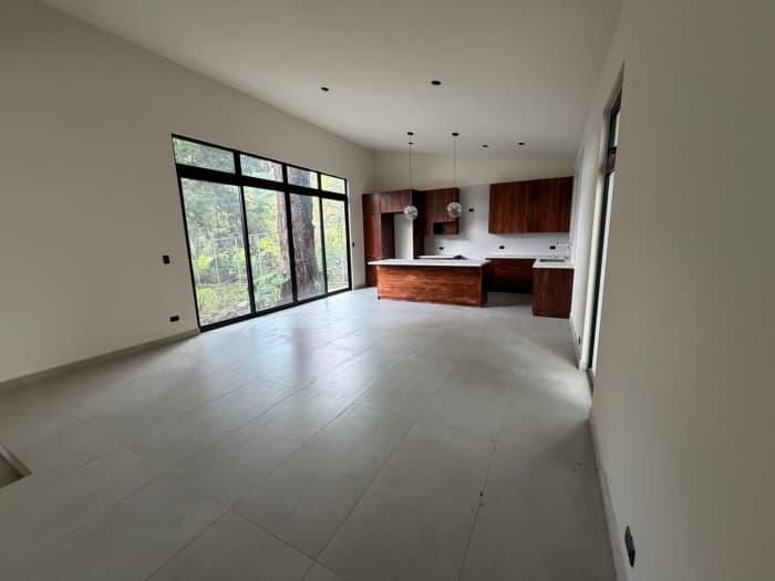 casa en venta san lucas, casa un nivel, area boscosa - foto 3