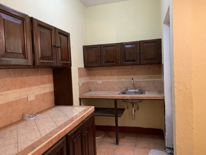  Townhouse en renta en Sala con ccalle Real Jocotenango - foto 4
