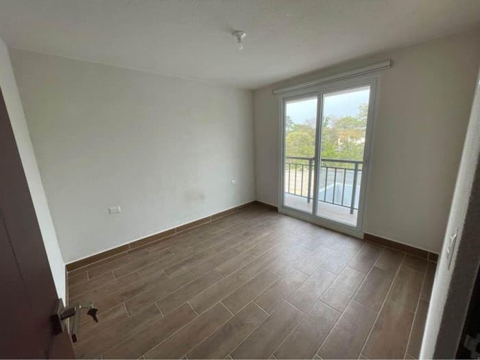 Apartamento en venta en zona 16, Senderos - foto 3