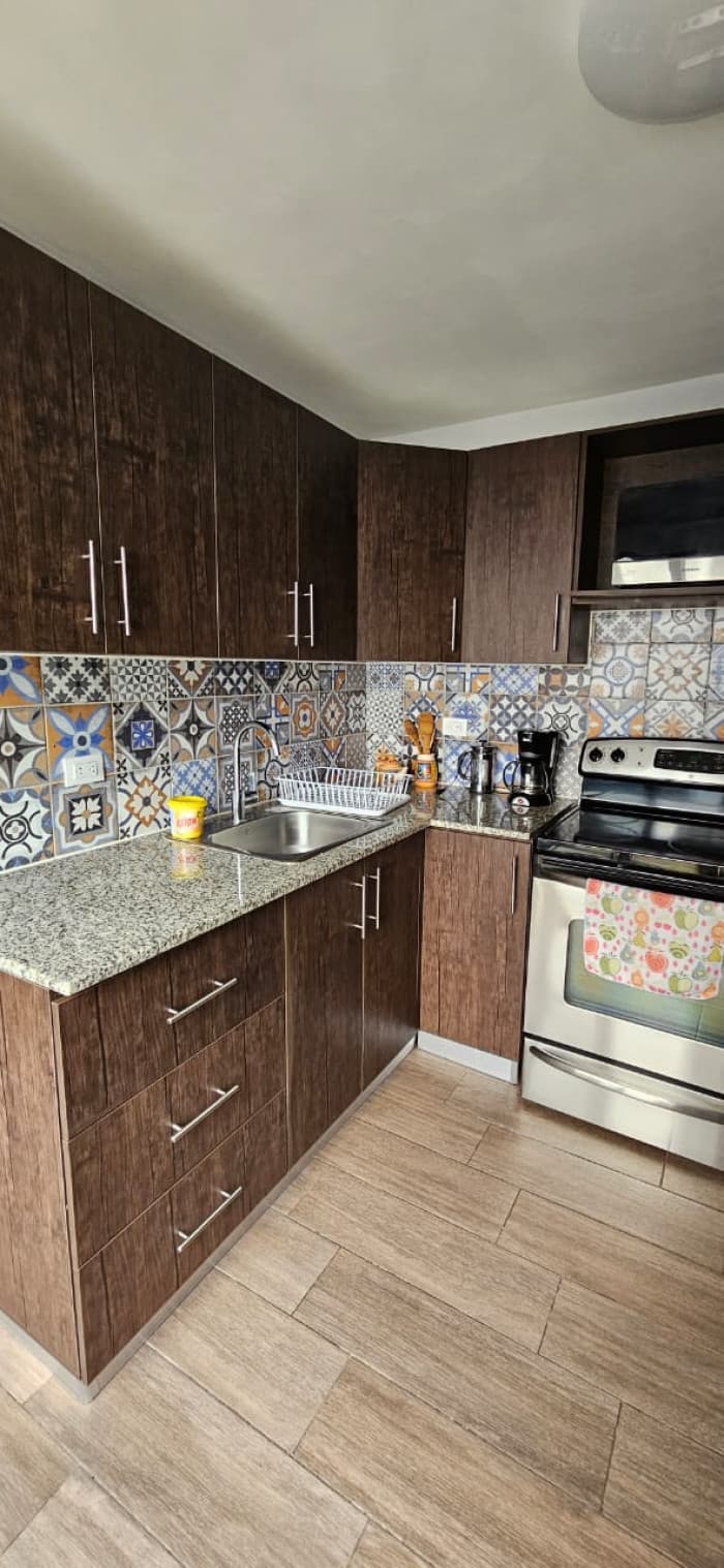 CASA EN RENTA AMUEBLADA CERCA DE ANTIGUA GUTEMALA - foto 4