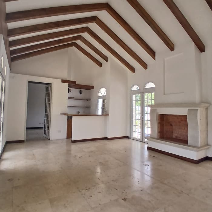 Exclusiva Casa en Venta Cayala Zona 16 - foto 4