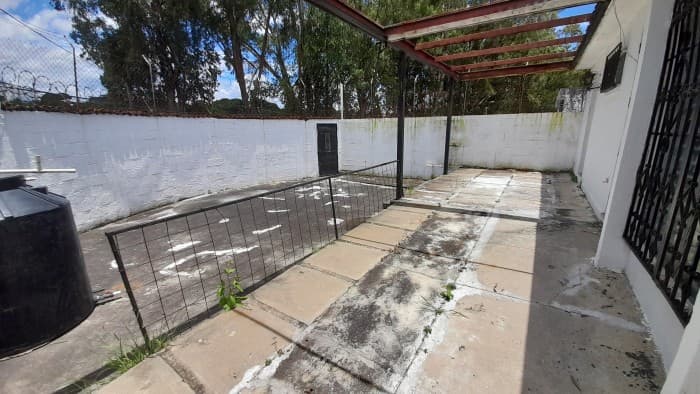 Casa de uso comercial en venta en Villa Linda II - foto 4