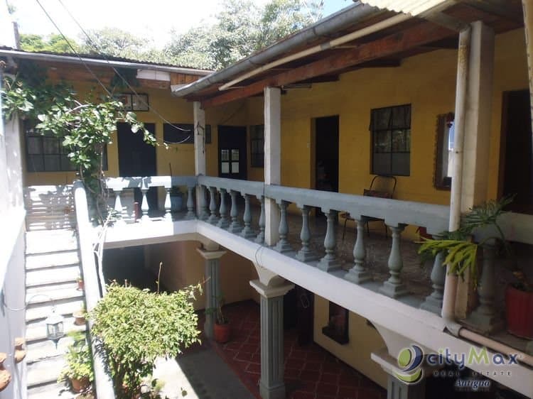 Hotel de 13 habitaciones venta en Antigua Guatemala! - foto 2