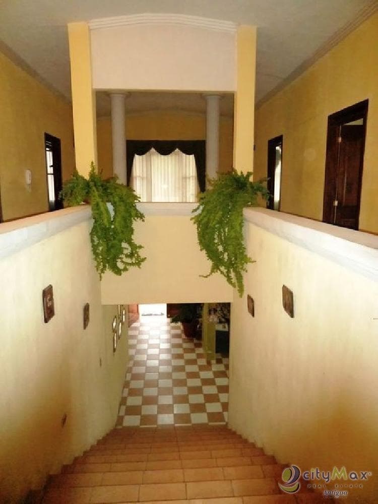Casa amplia Venta y Renta en San Lucas Sacatepéquez - foto 2