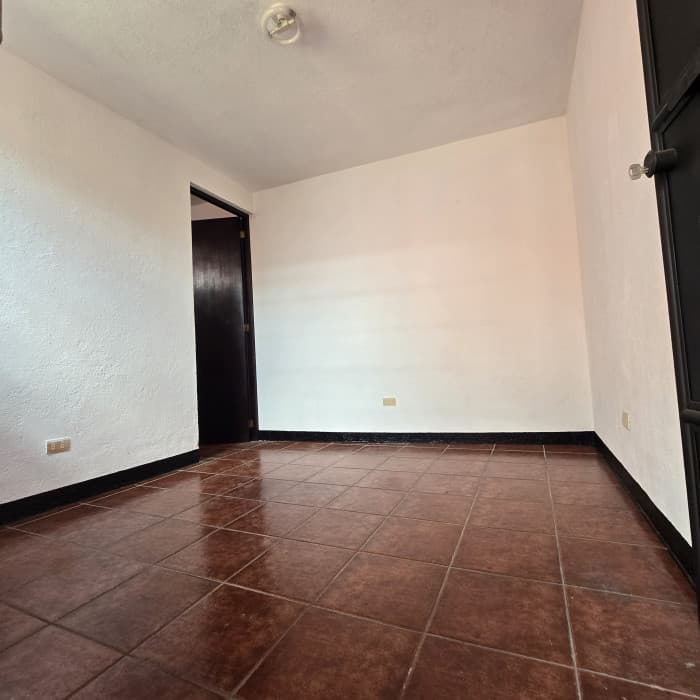 citymax antigua vende propiedad en san pedro las huerta - foto 2
