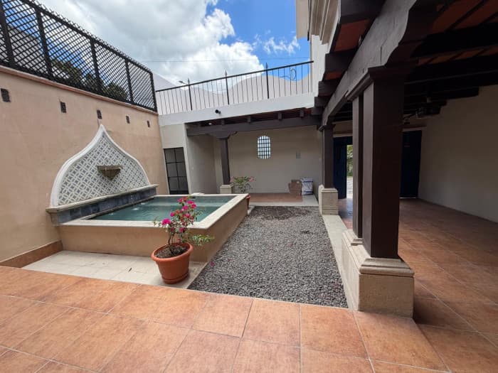 En venta casa en Antigua Guatemala - foto 2