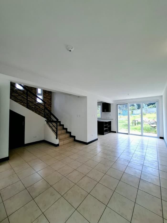 Casa en venta en Vistas Florencia cerca Antigua - foto 3