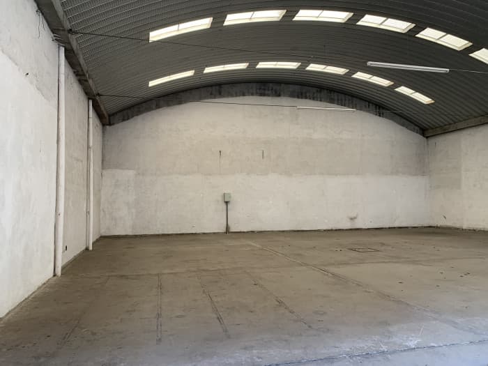 Bodega dentro de complejo en Panorama, Antigua - foto 4