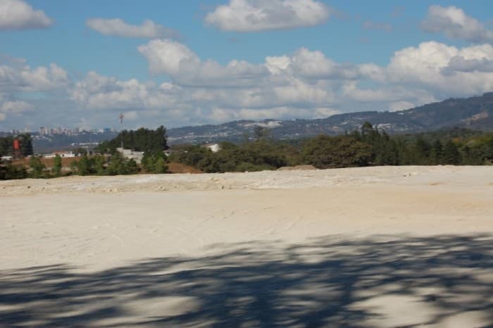 EXCELENTE FINCA EN VENTA SAN MIGUEL PETAPA SUR  - foto 3