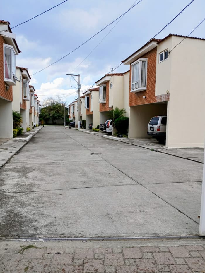 Casa en venta en Condominio Residencial Zona 7 Mixco - foto 2