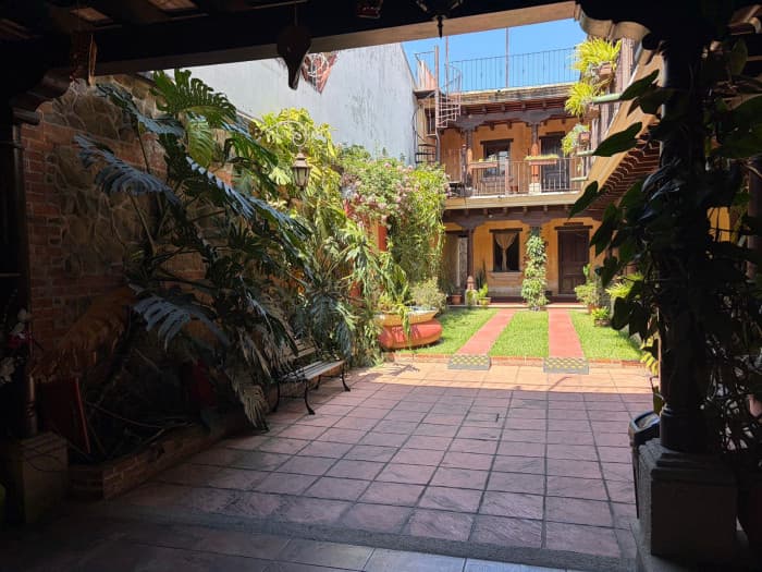 Casa grande en Antigua!  Plazuela del Conquistador - foto 3