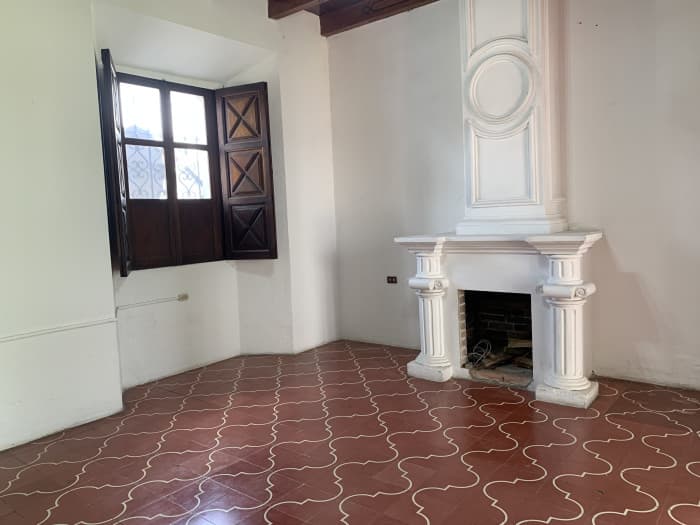 LOCAL COMERCIAL EN RENTA EN ANTIGUA GUATEMALA - foto 4