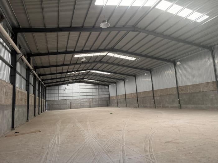 SE RENTA BODEGA EN ZARAGOZA - foto 4