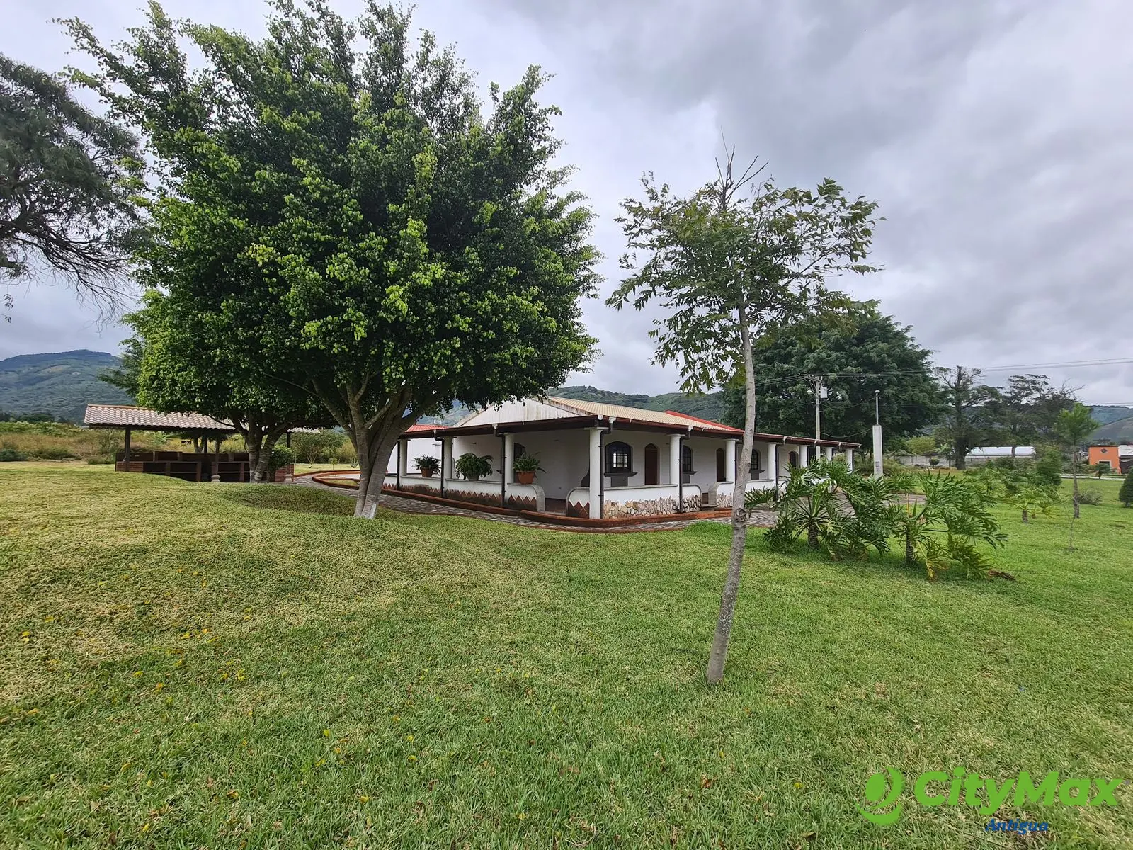 Residenciales Antigua Estancia Terrenos San Miguel Dueñas - foto 1