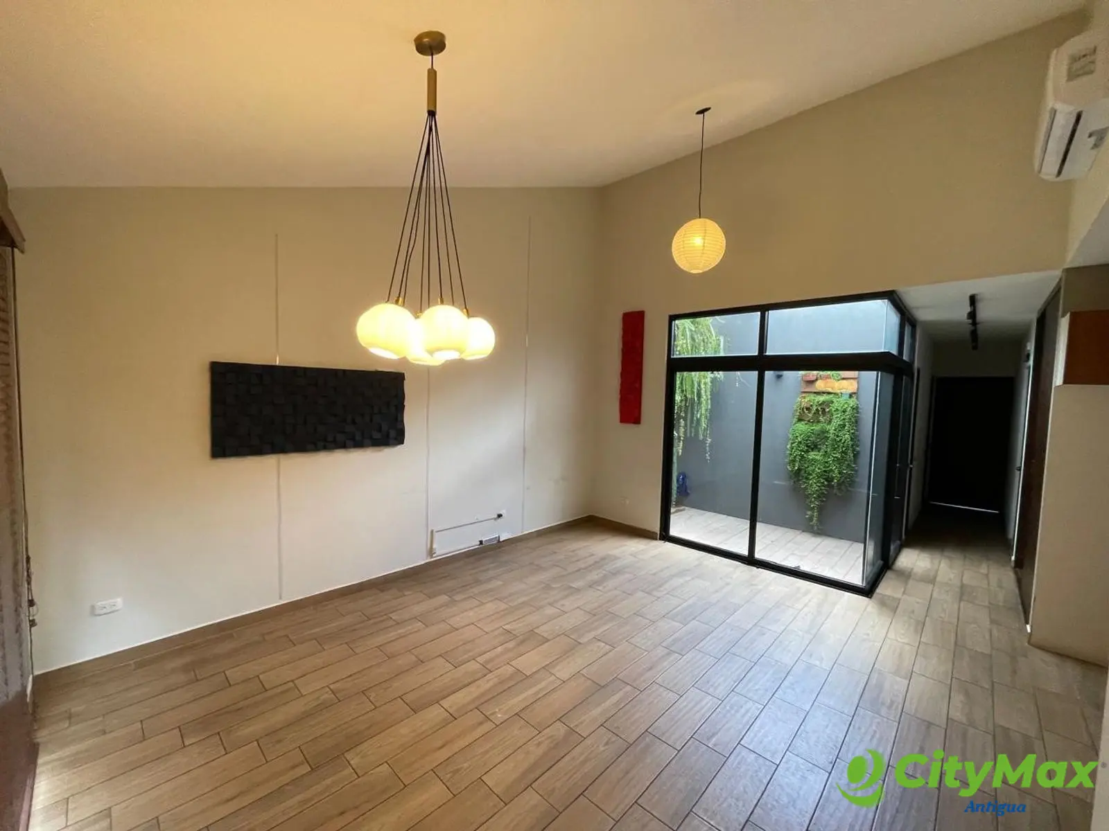 Casa Remodelada en Venta, Arcos de Santa Maria II - foto 1