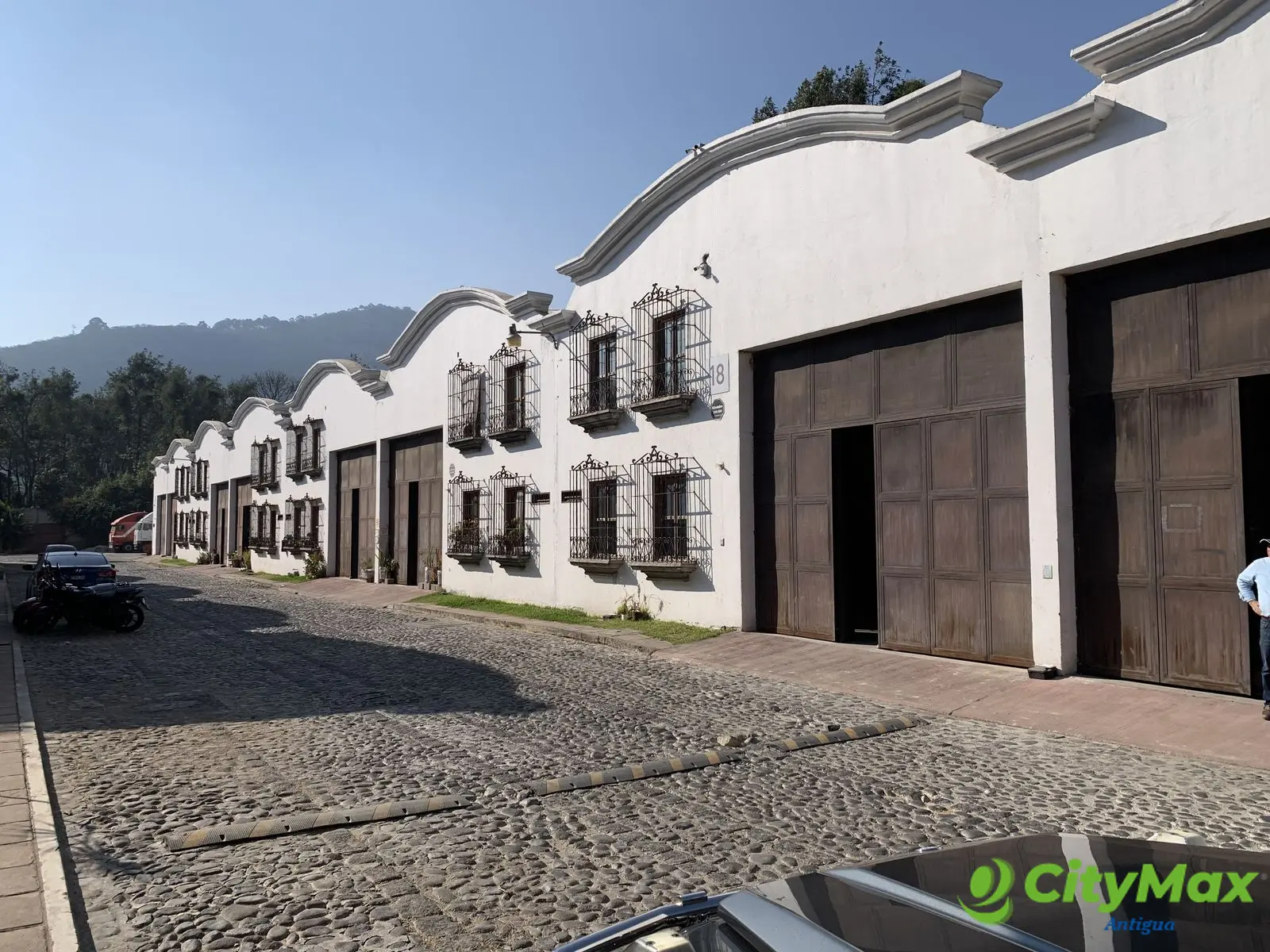 Bodega dentro de complejo en Panorama, Antigua - renta de bodegas en Antigua