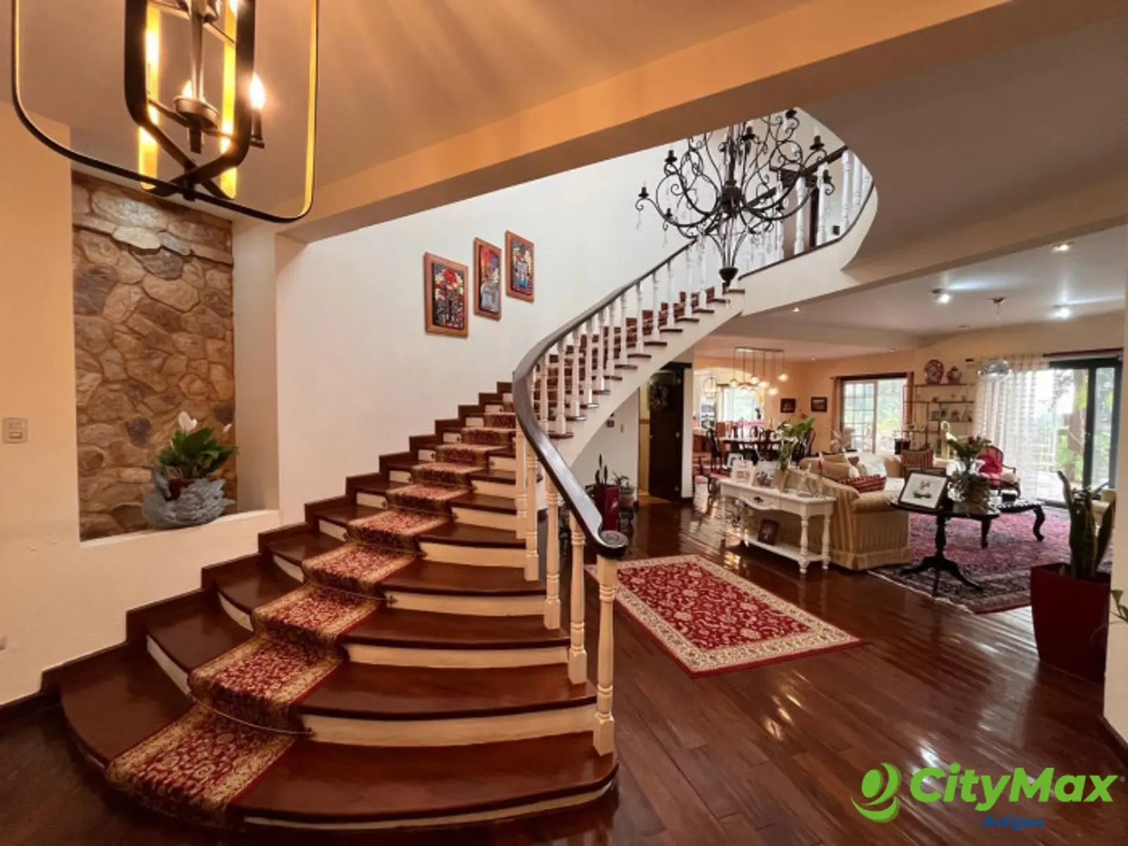 CityMax vende preciosa casa en Condominio Residencial , - foto 1