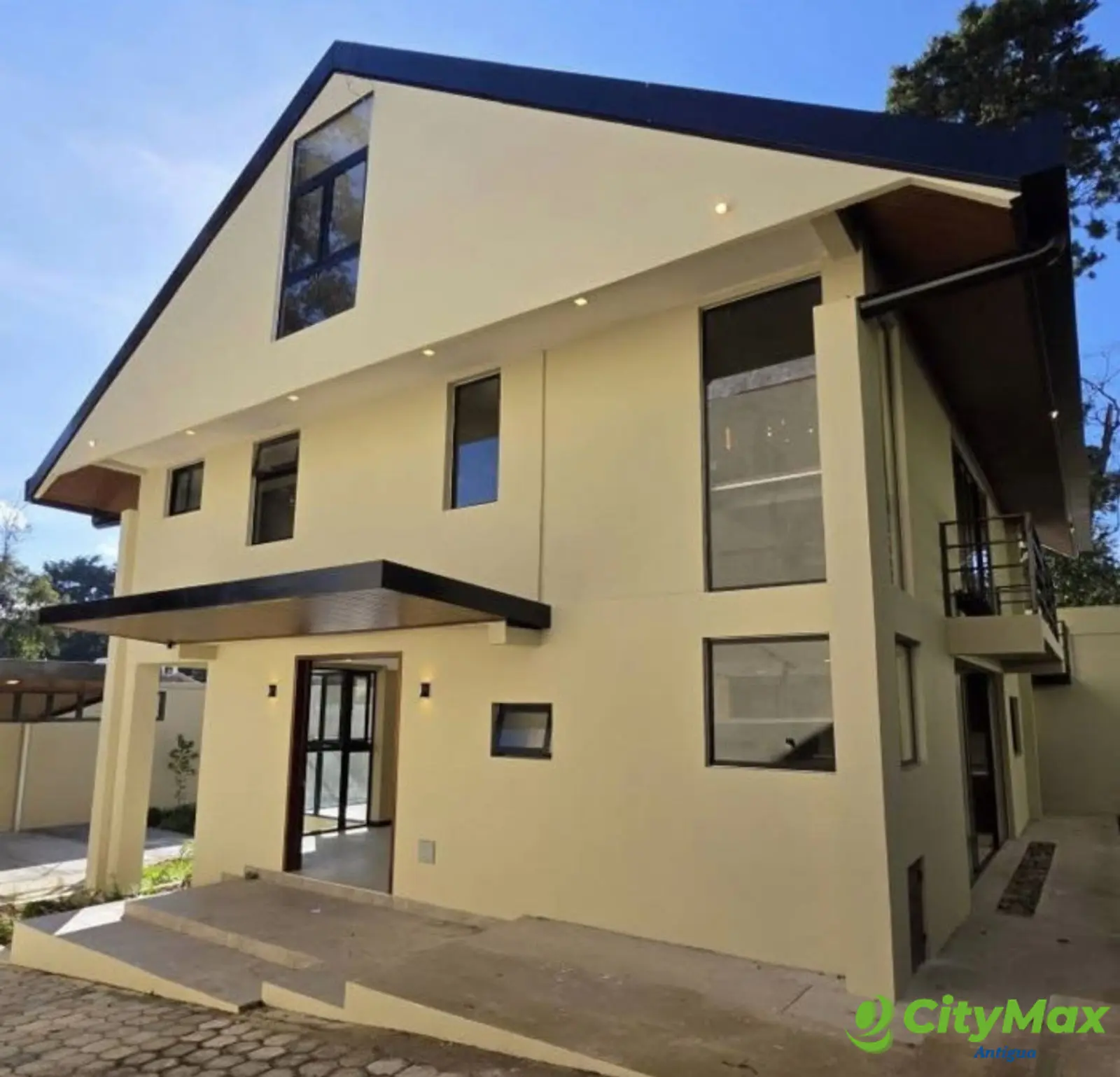 En VENTA casa en San Lucas Sacatepequez en Residencial - foto 1