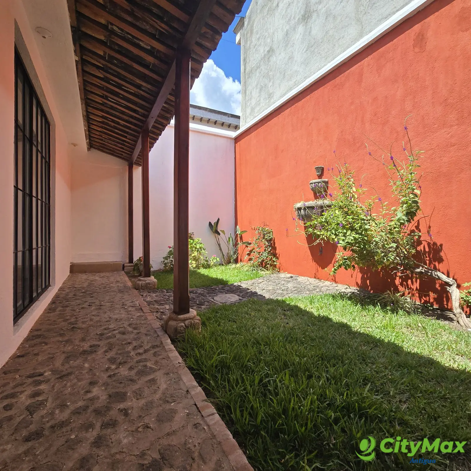 citymax antigua vende propiedad en san pedro las huerta - foto 1