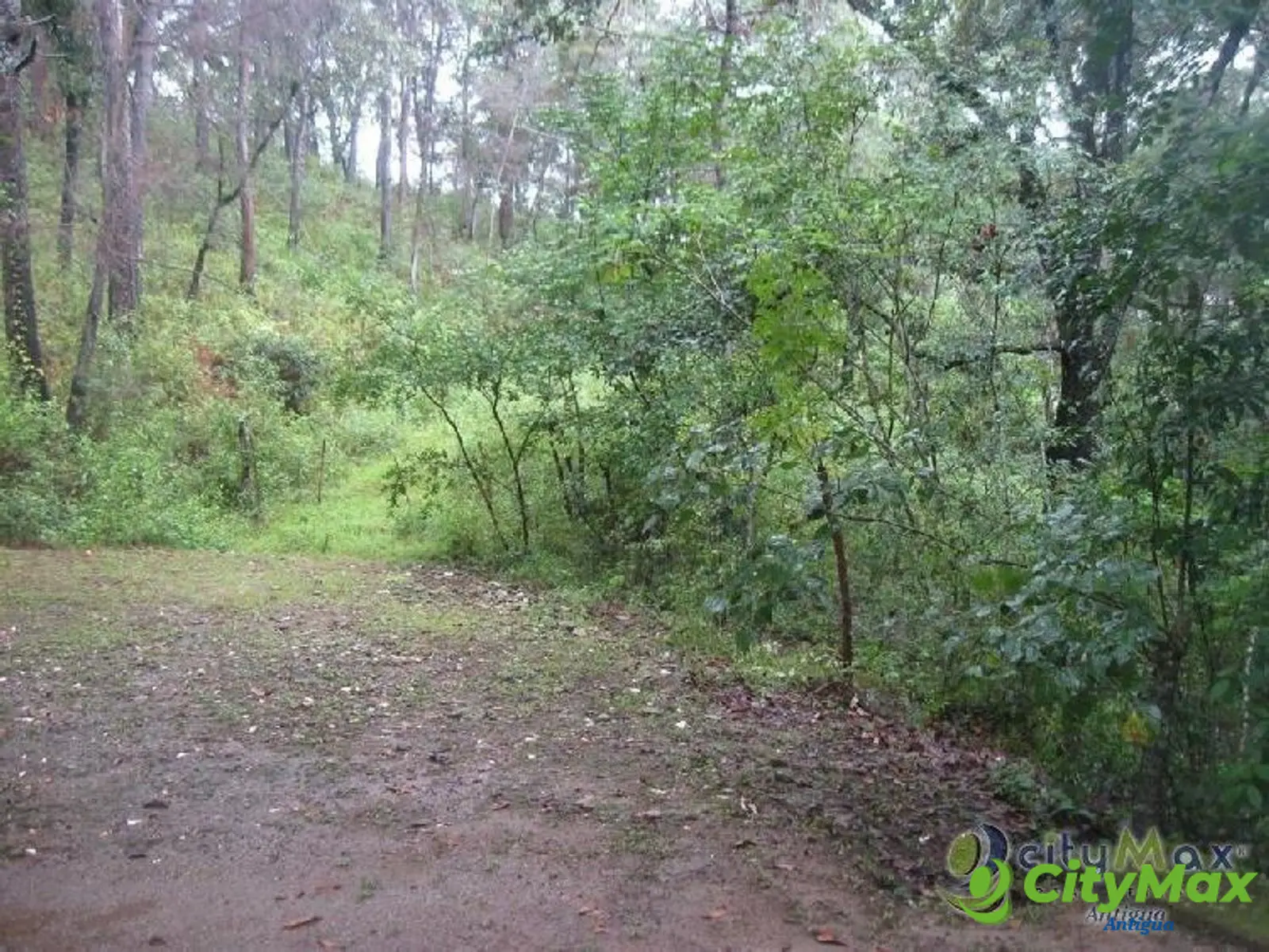 TERRENO EN CONDOMINIO DE SAN JUAN SACATEPÉQUEZ - foto 1