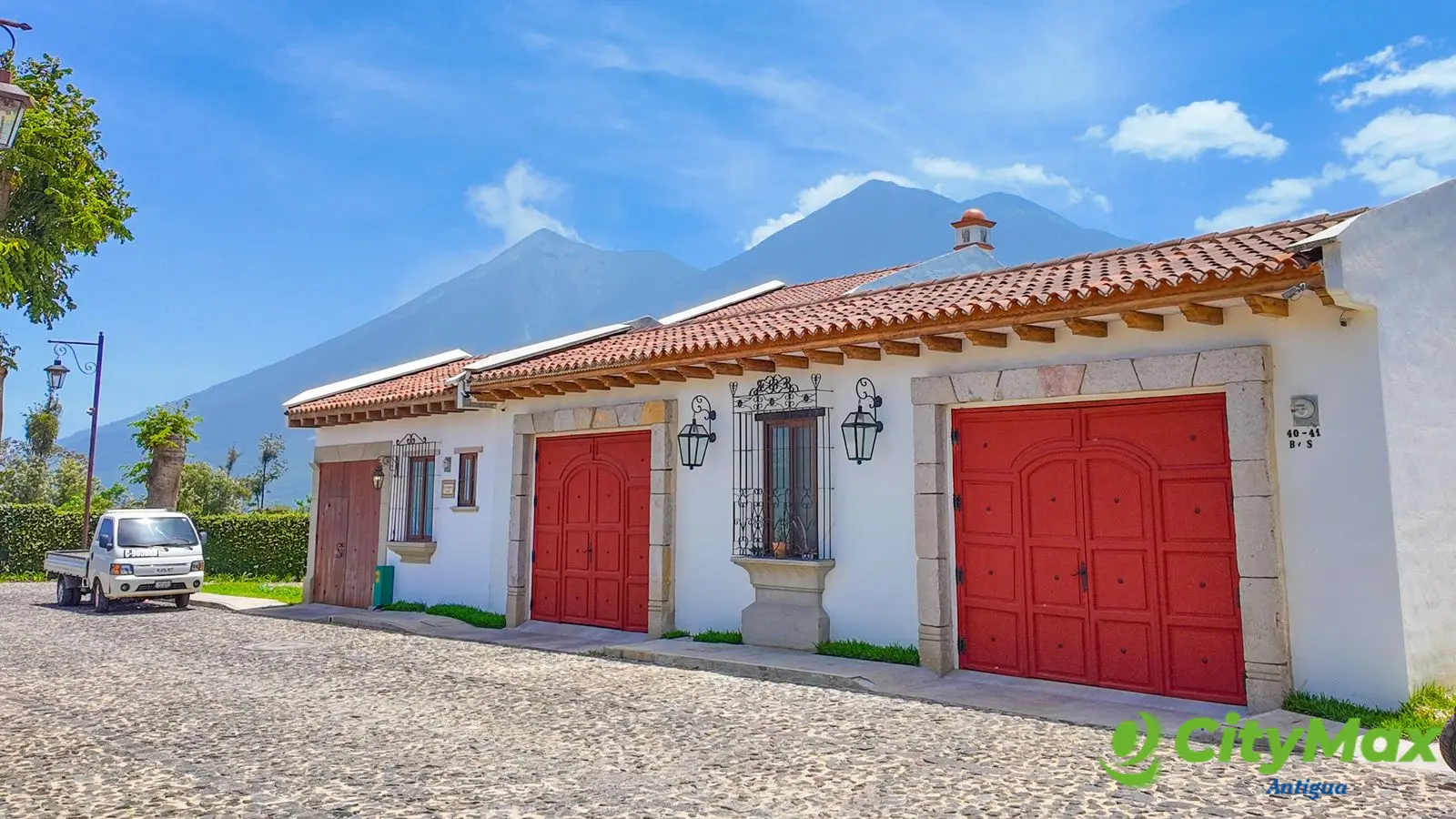 Casa en venta cerca de Antigua Guatemala - foto 1