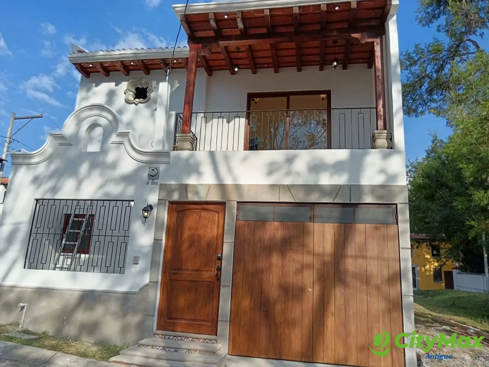 Casa en venta en Antigua Gardens  - foto 1