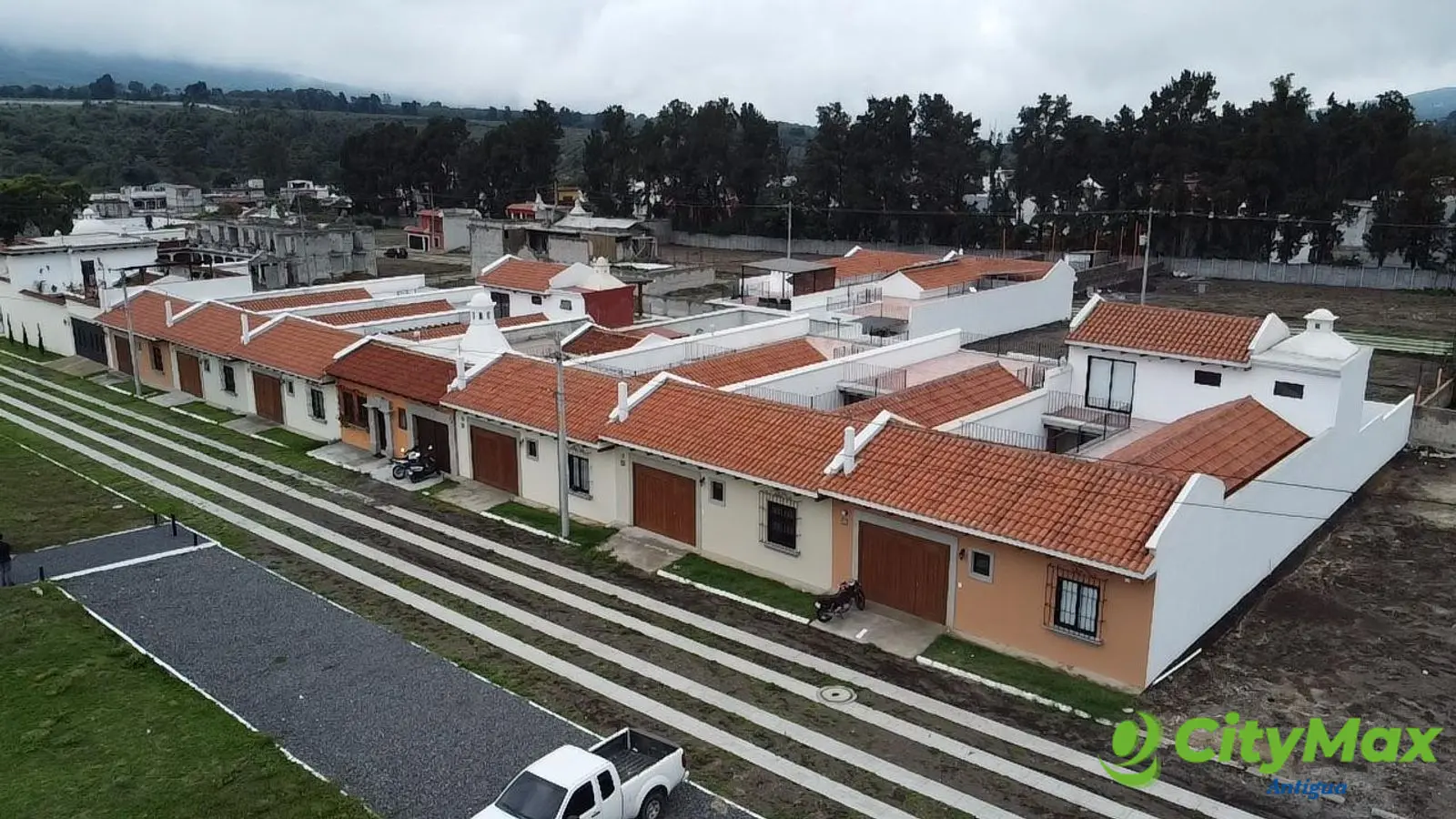 Casa en venta Residencial cercano a Antigua Guatemala - foto 1