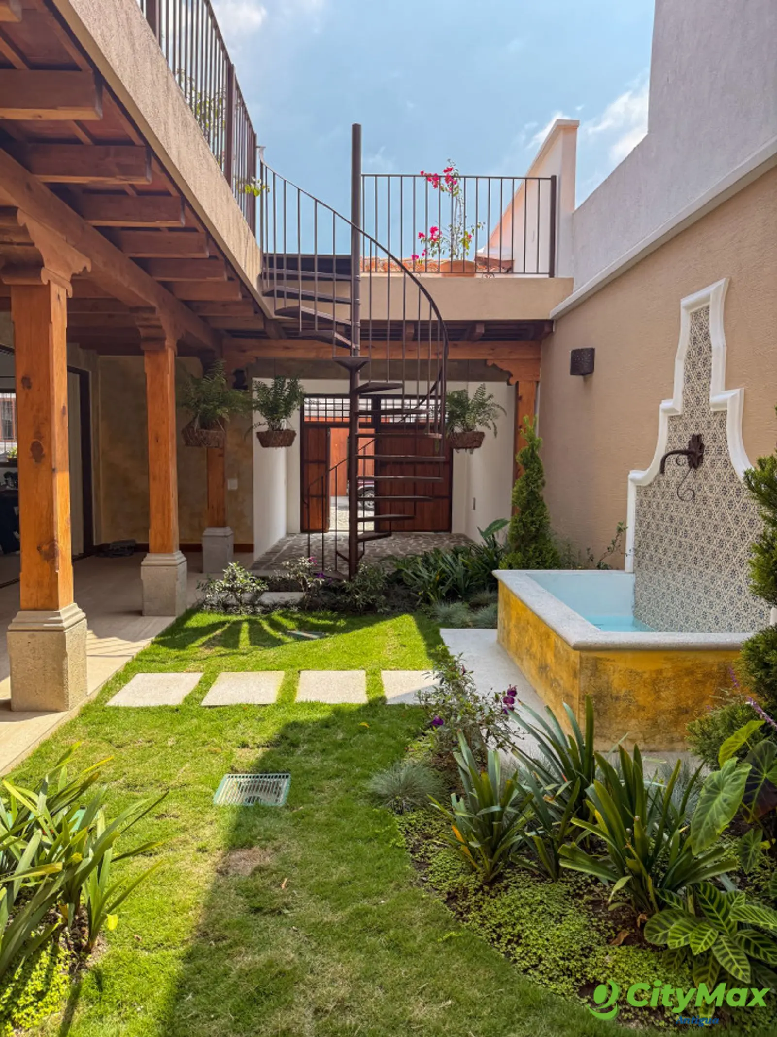 Se vende casa COLIBRI "A" en Club Los Franciscanos - Se vende casa colibrí en antigua guatemala