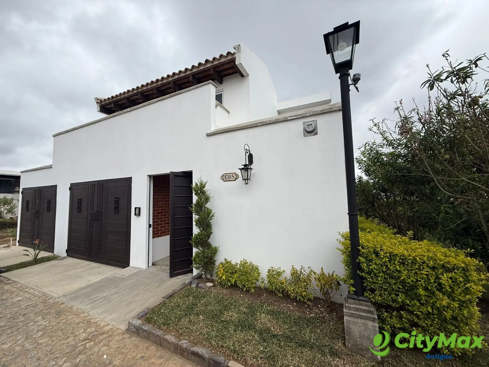 Casa en venta entre Sta. Lucía Milpas y Bárcenas  - casa en Hacienda las Marias