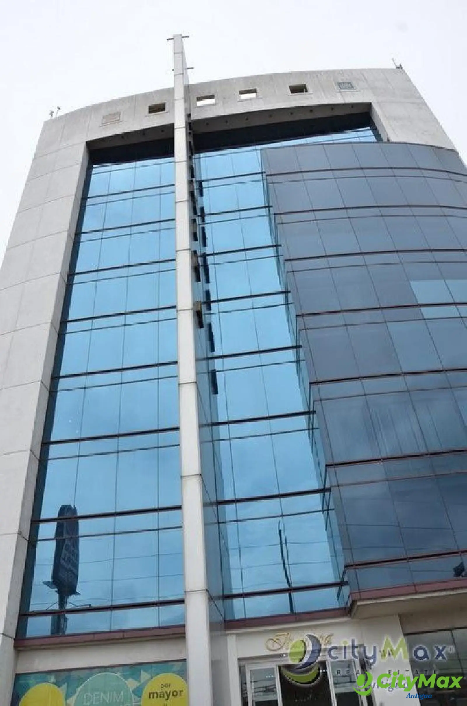 CityMax Antigua vende edificio sobre calzada roosevelt! - foto 1