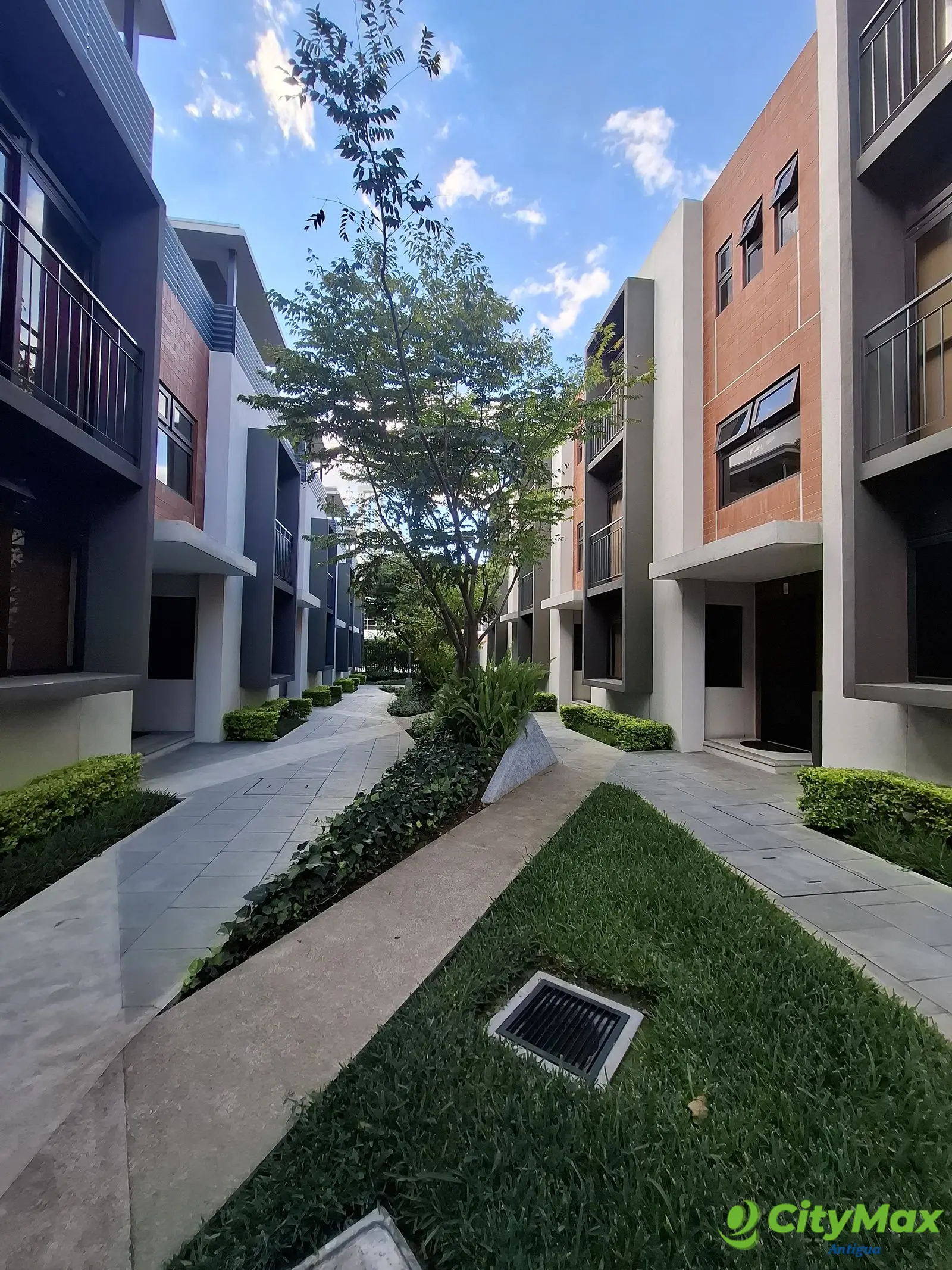 Condado Naranjo, Exclusiva casa en Venta o Renta - foto 1