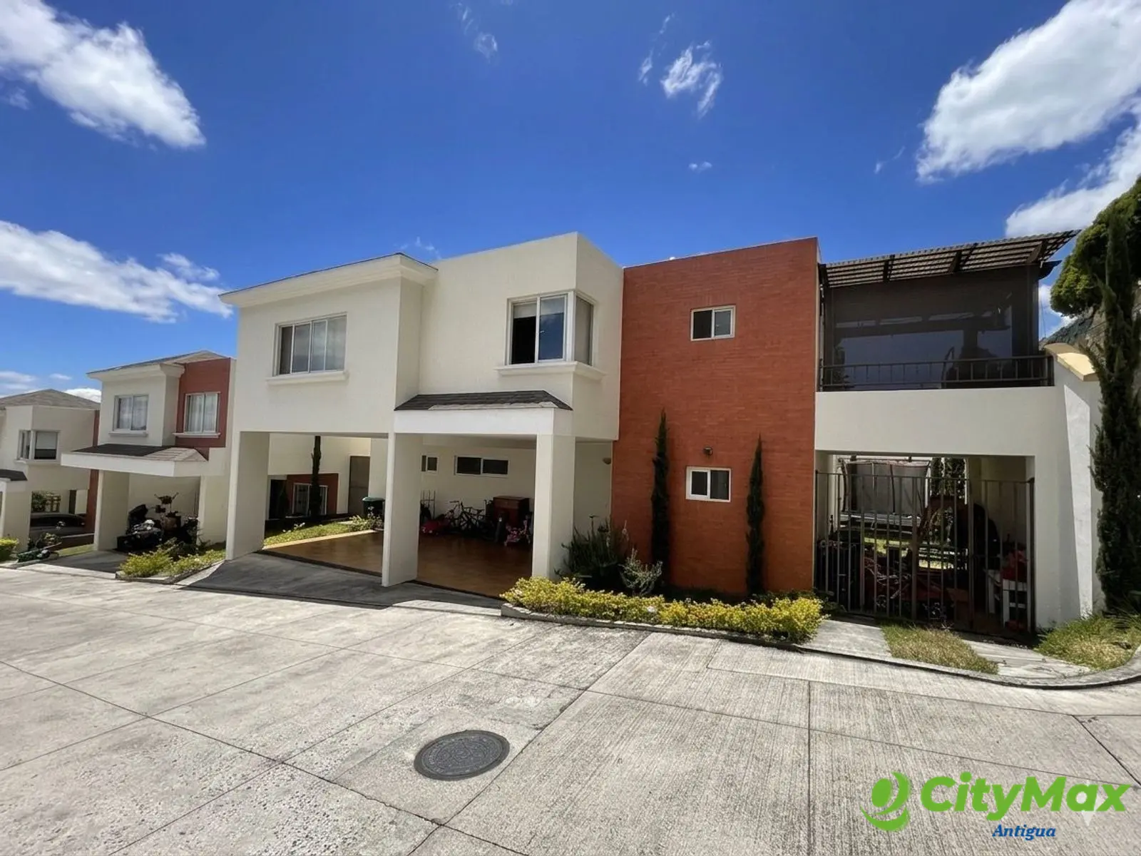 CASA EN VENTA EN RESIDENCIAL LUCES DEL ENCINAL ZONA7 - foto 1