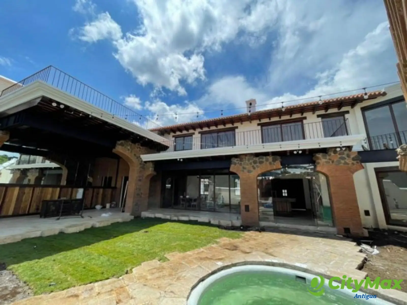 Terreno en Venta en Hacienda del Comendador - foto 1