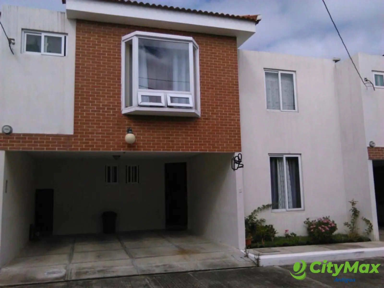 Casa en venta en Condominio Residencial Zona 7 Mixco - foto 1