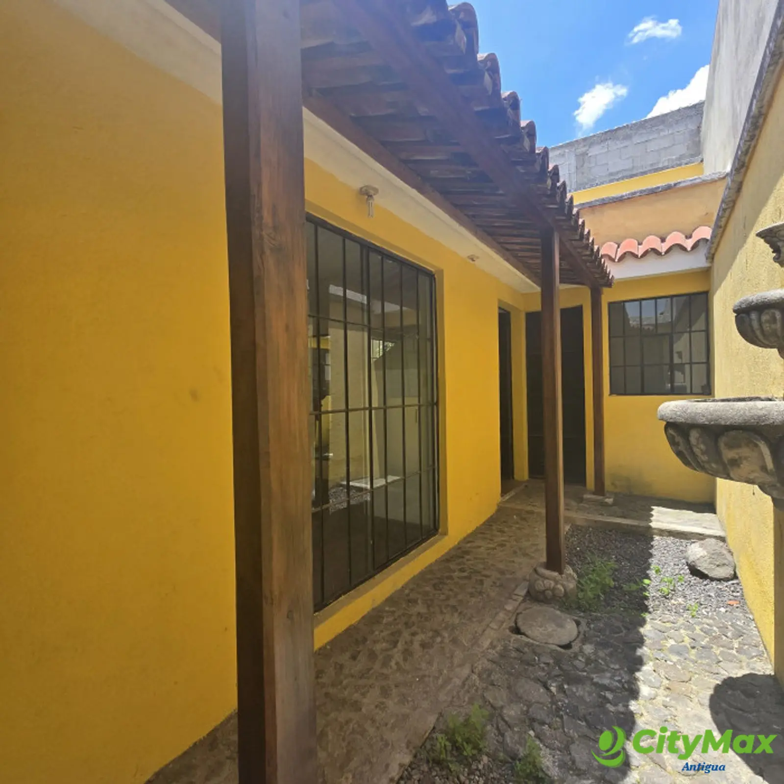 citymax antigua vende propiedad en residencial  - Citymax Antigua vende casa en San Pedro las Huertas