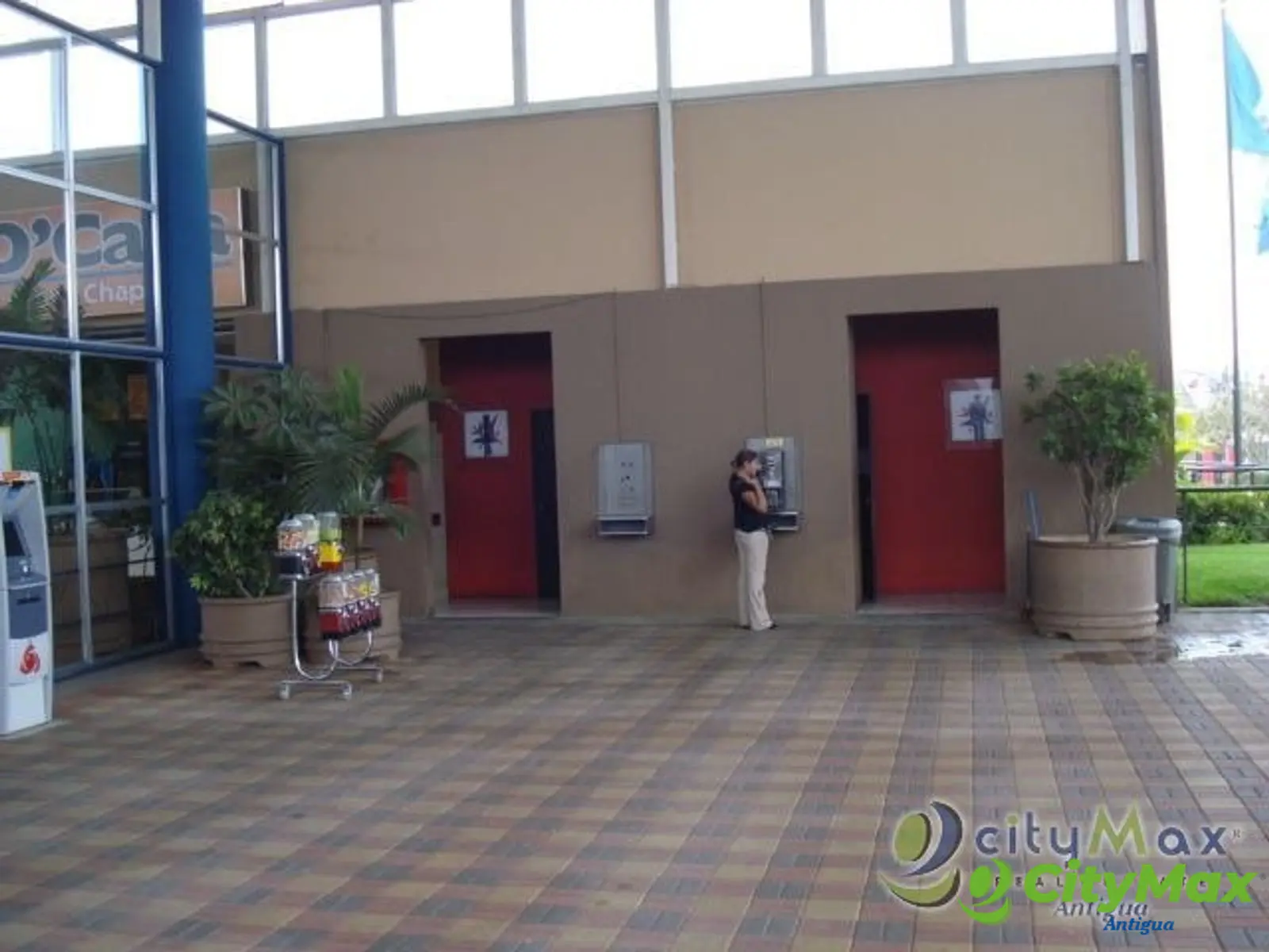 CityMax renta local en plaza comercial de Villa Nueva - foto 6