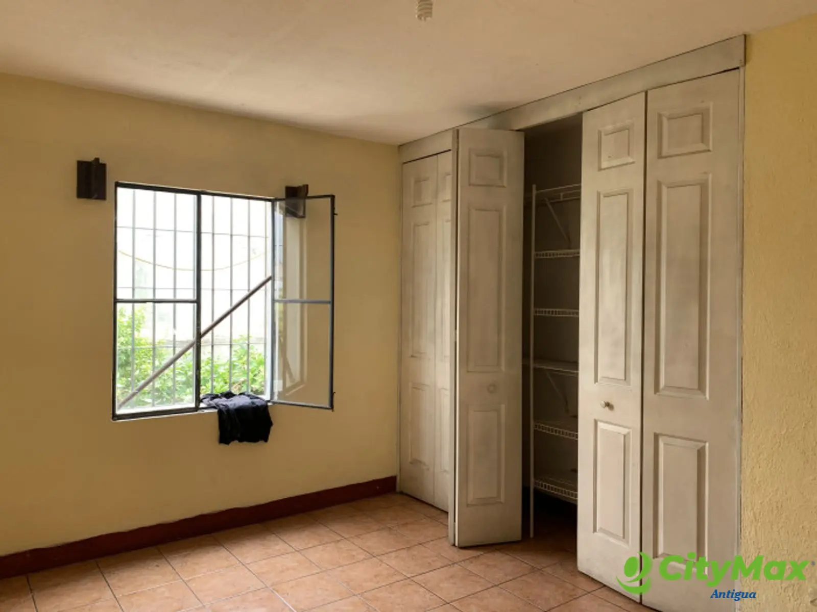 Townhouse en renta en Sala con ccalle Real Jocotenango - foto 8