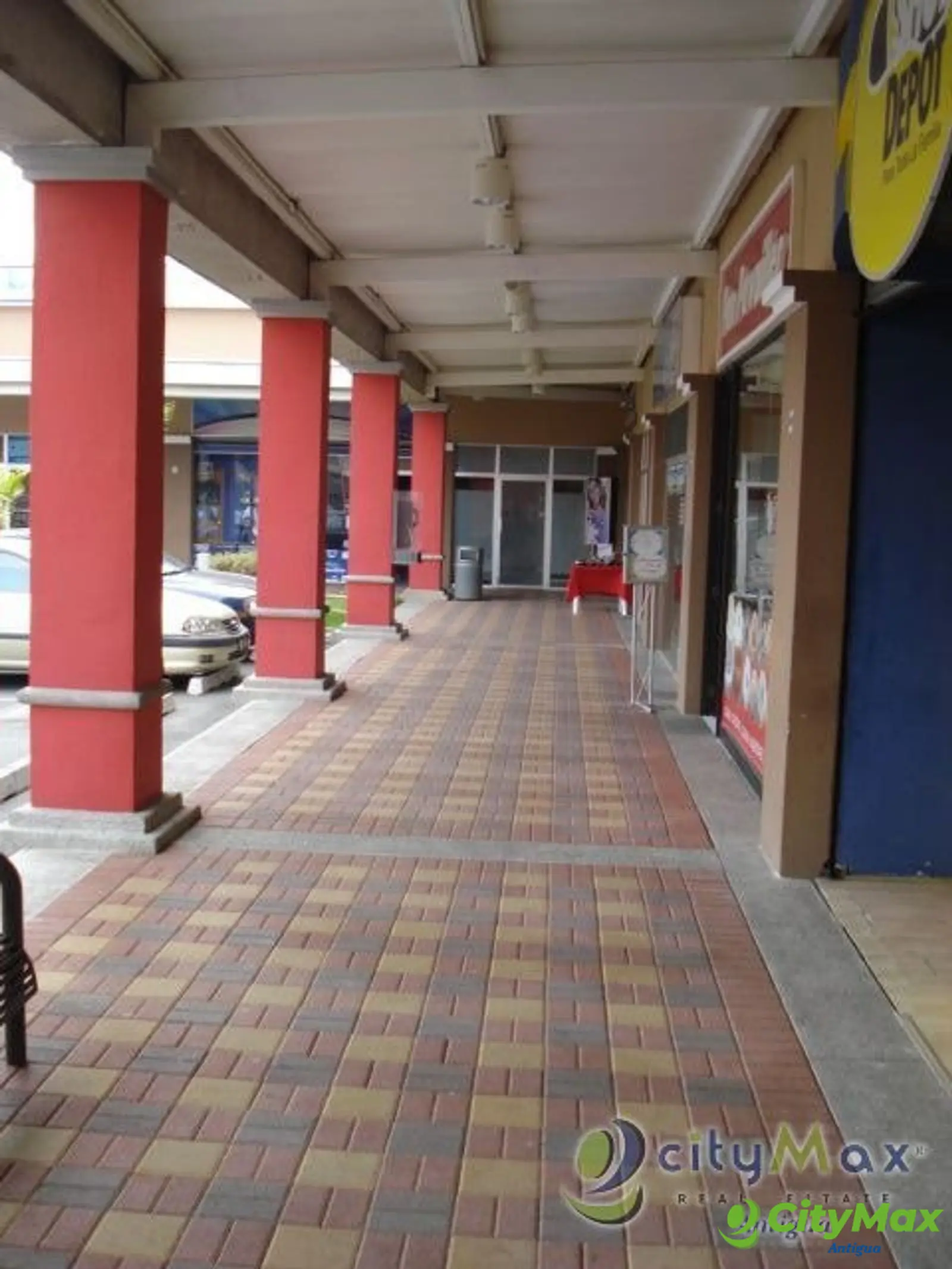CityMax renta local en plaza comercial de Villa Nueva - foto 8