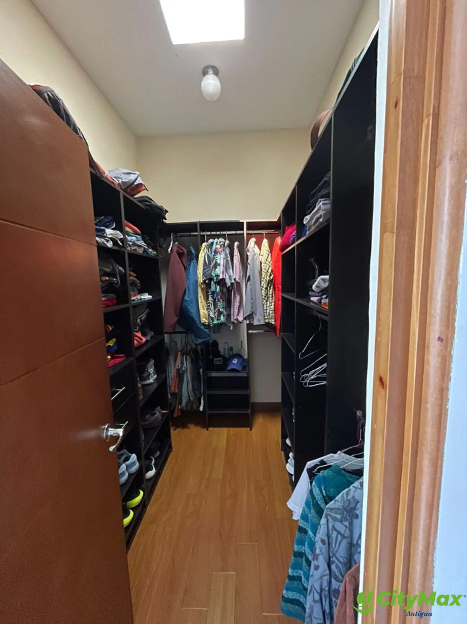 En venta casa en condominio Carretera a El Salvador - foto 4