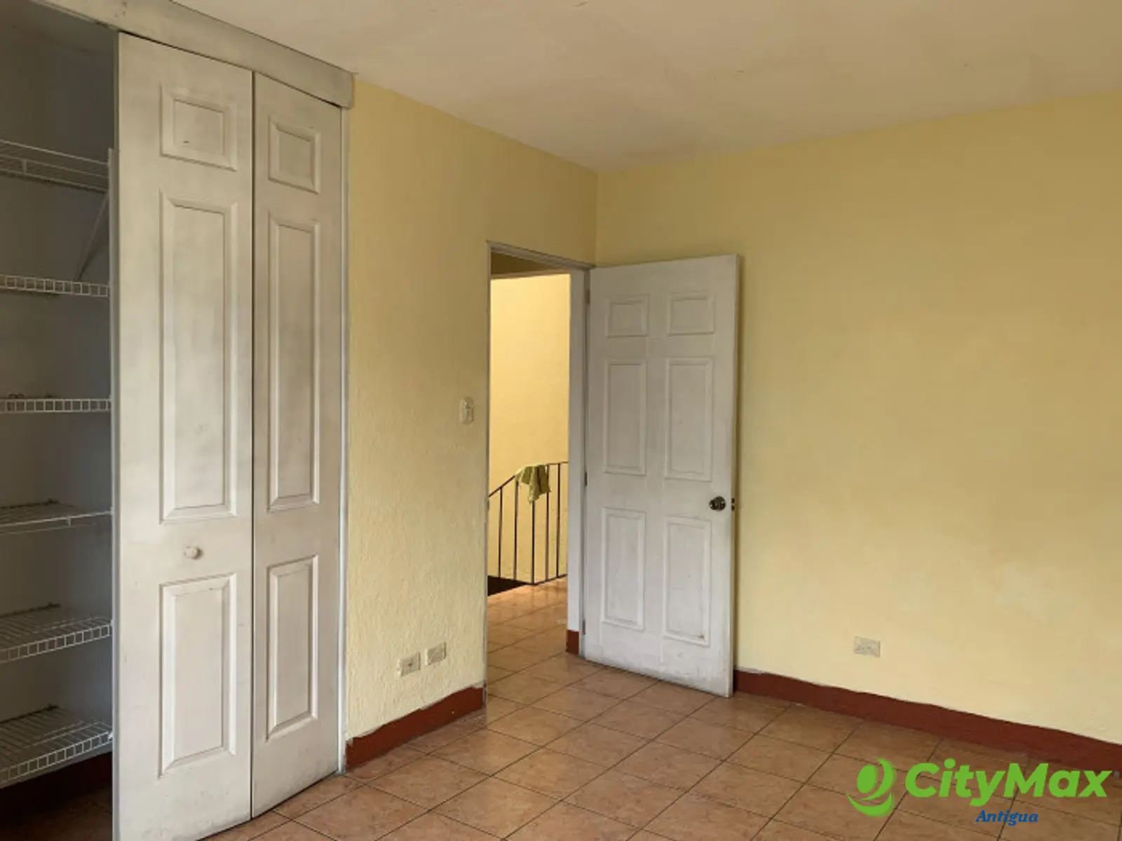 Townhouse en renta en Sala con ccalle Real Jocotenango - foto 6