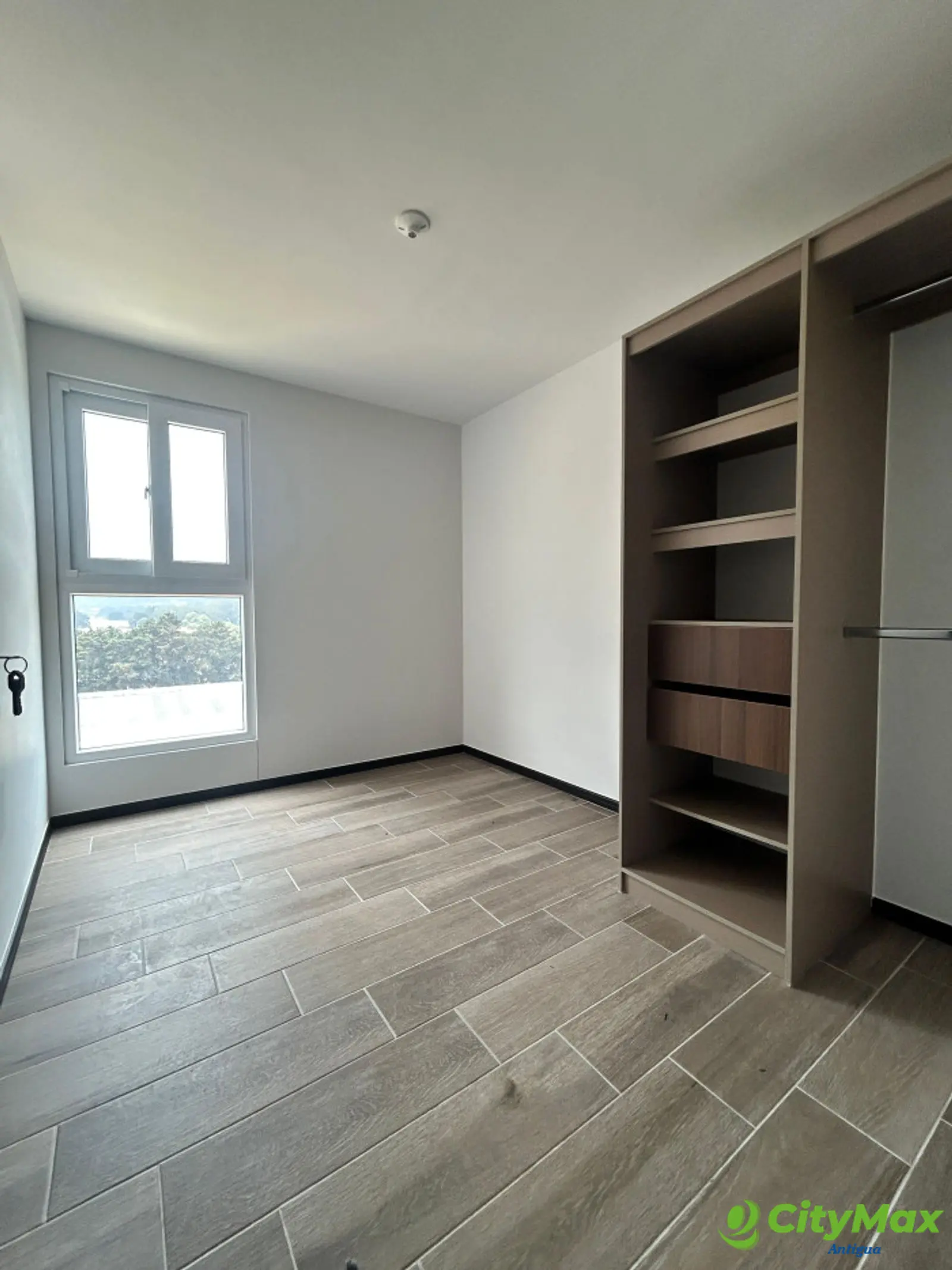 SE RENTA APARTAMENTO EN SANTO TOMAS MILPAS ALTAS - foto 5