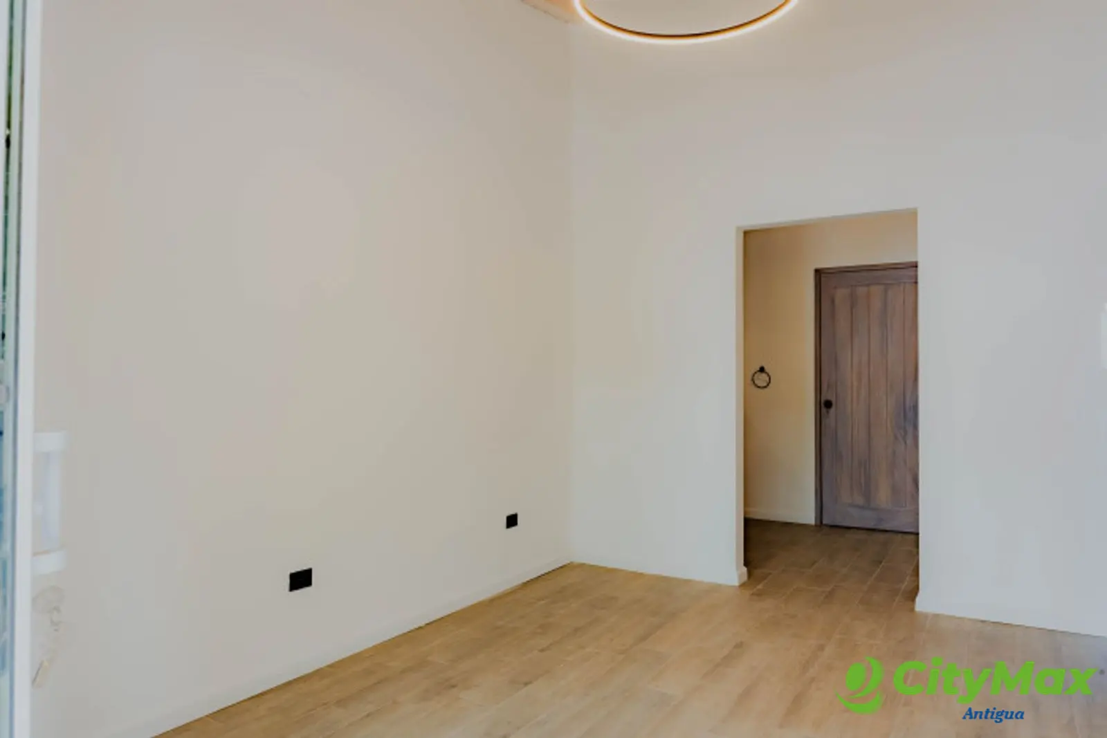En venta Casa de diseño en Antigua Gardens, Alotenango - foto 13