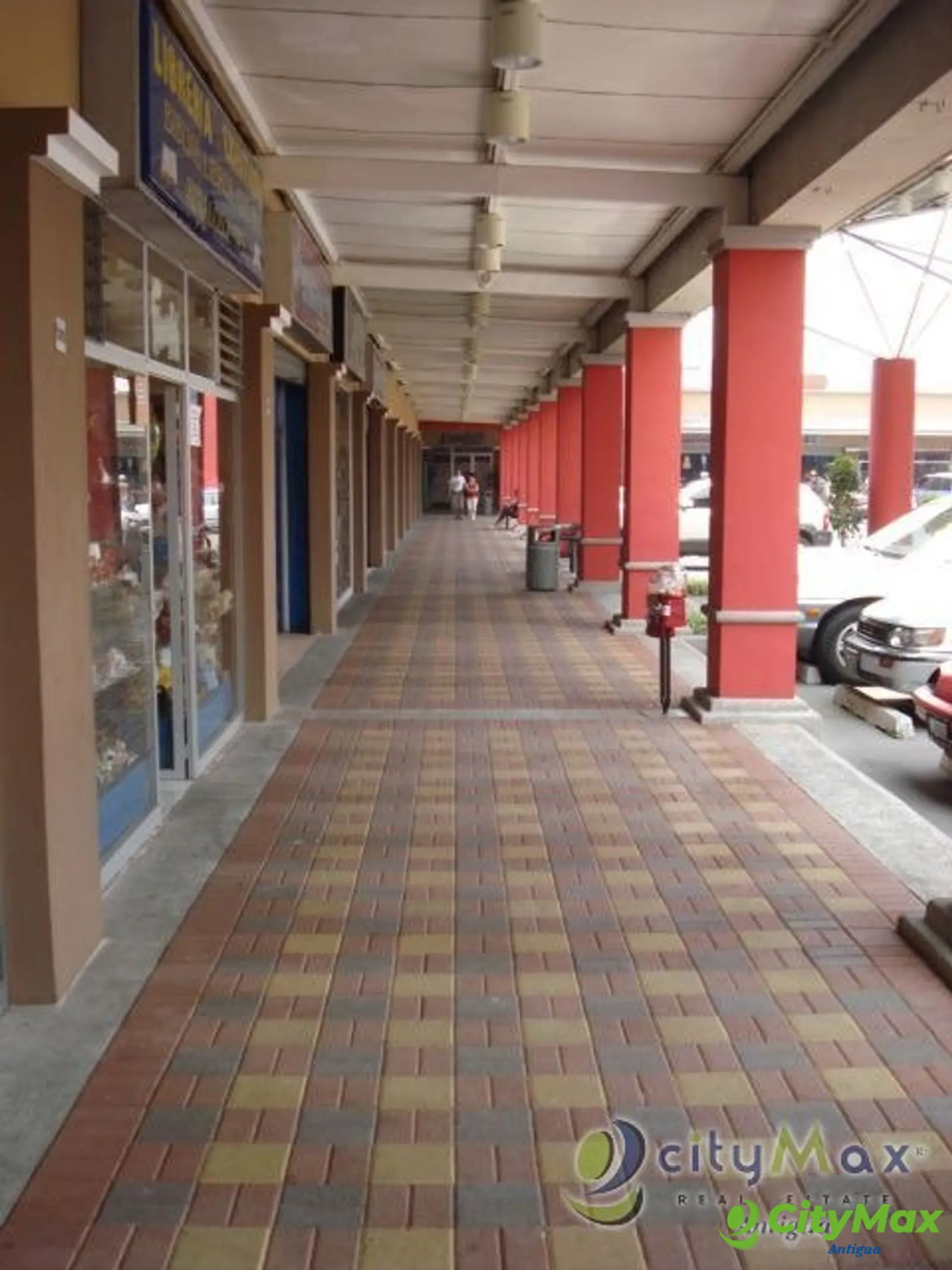 Local en área de food court en Plaza Comercial de Villa - foto 7